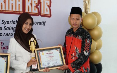 Siswa MAN 2 Lamongan Sabet Juara 1 Lomba Menulis Esai Ekonomi Syariah Tingkat Eks-Karesidenan